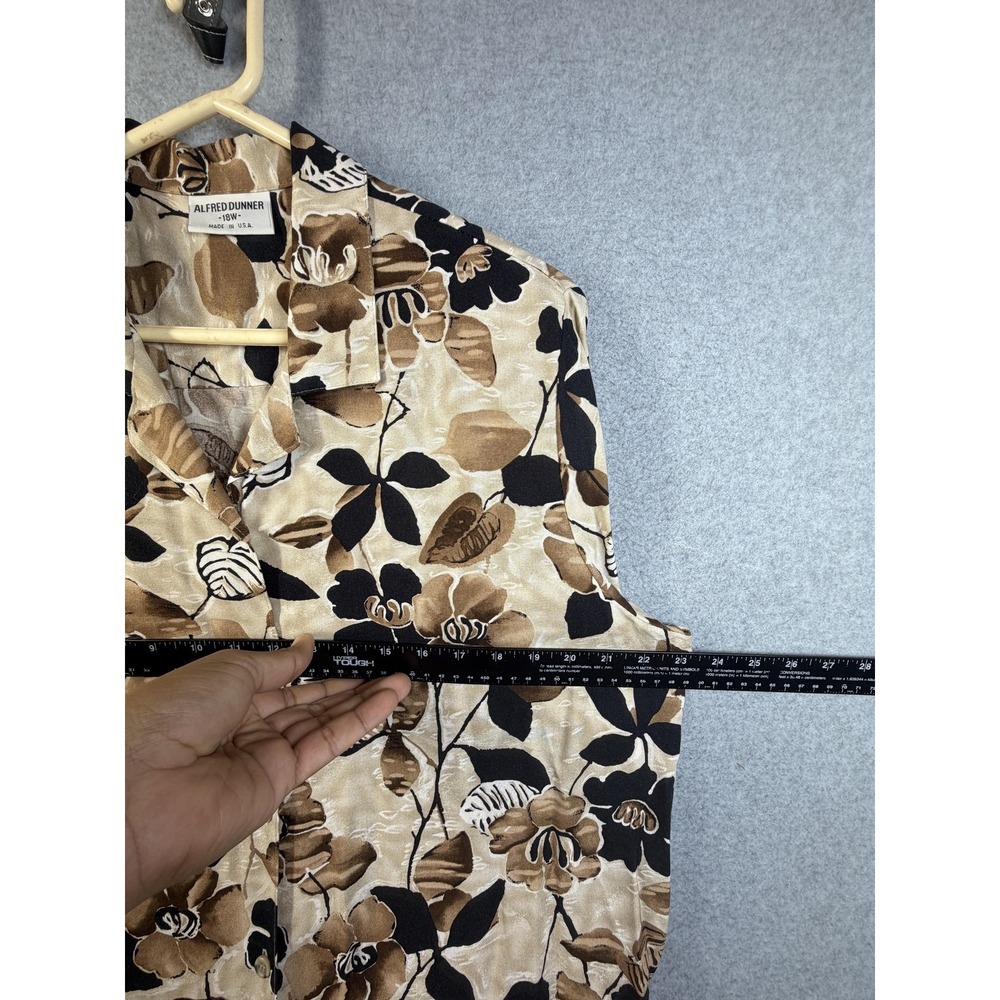 Alfred Dunner Shirt Womens 18W Beige Floral Button Up Short Sleeve Blouse Top - Picture 3 of 8